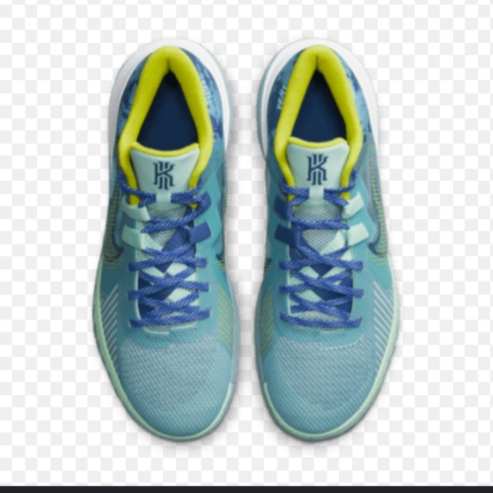 Nike - Kyrie FlyTrap 5 - Youth Size 7 - Ocean Cube/ Deep Royal Blue - CZ4100